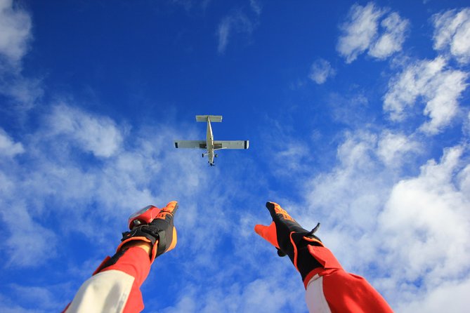 10,000ft Skydive over Abel Tasman with NZ's Most Epic Scenery - Arriving at Motueka-Abel Tasman Airport