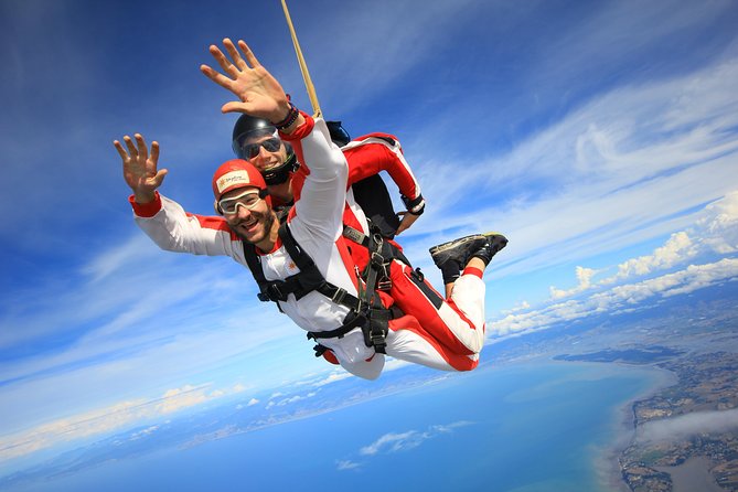 13,000ft Skydive over Abel Tasman with NZ's Most Epic Scenery - The 13,000-foot flight and freefall
