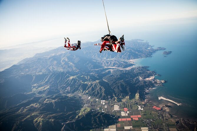 18,000ft Tandem Skydive over Abel Tasman - Photography: worth adding or not?