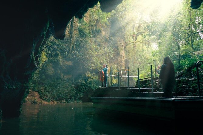 2 Day Tour Auckland to Hobbiton, Waitomo, Rotorua and Taupo - Key points to know before booking
