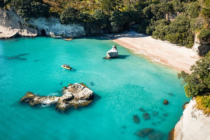 2 Hour Cathedral Cove and Volcanic Coast Cruise with Shade Canopy - Shade, seating, wind, and comfort