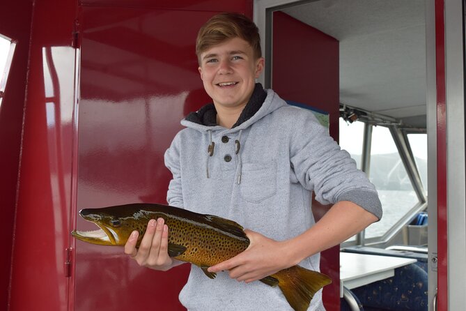 3-Hour Fishing Charter Experience at Franz Josef Glacier - How the fishing works on Lake Mapourika
