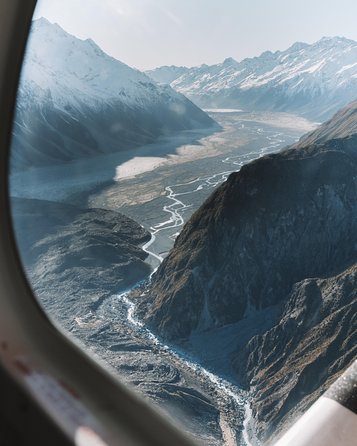 45-Minute Glacier Highlights Helicopter Tour from Mount Cook - From Mount Cook Airport to the upper Tasman Glacier