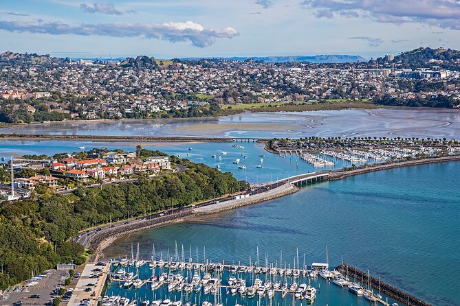 5-Day Bay of Islands, Auckland, Hobbiton, Rotorua & Waitomo Tour - Day 3: Auckland’s volcanic hills and central city