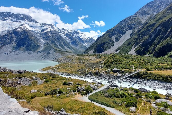6 Day South Island New Zealand Private Tour from Christchurch - Day 1: Kaikōura whales or Akaroa dolphins