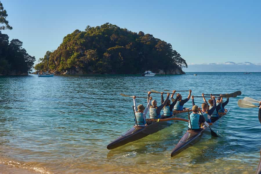 Abel Tasman National Park: Waka & Walk Tour - Boat views after the paddle