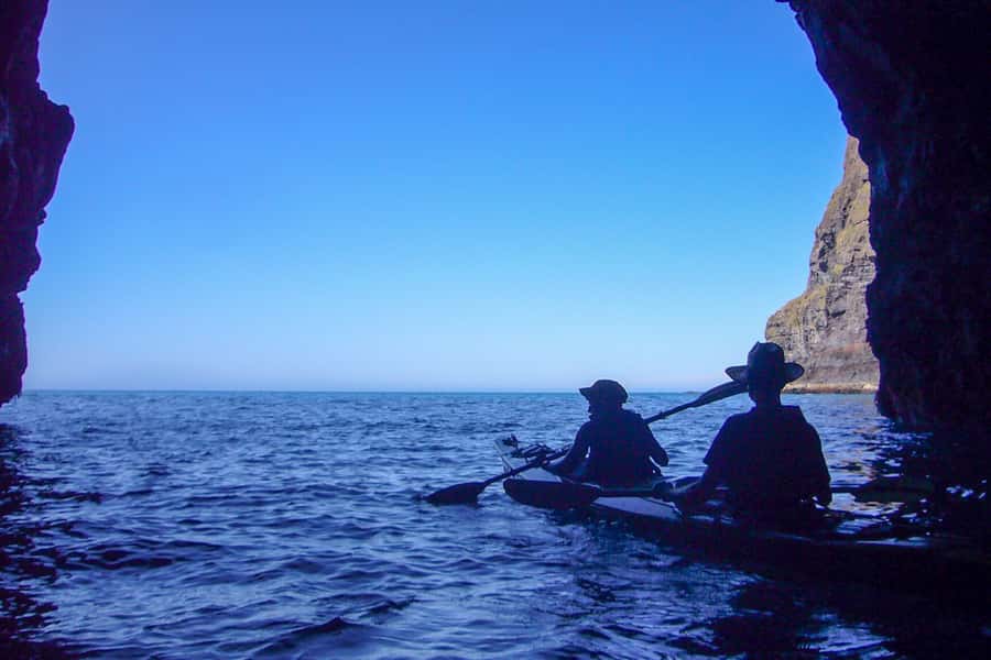 Akaroa: 4WD Safari and Guided Sea-Kayaking Experience - Preparing for the double kayaks