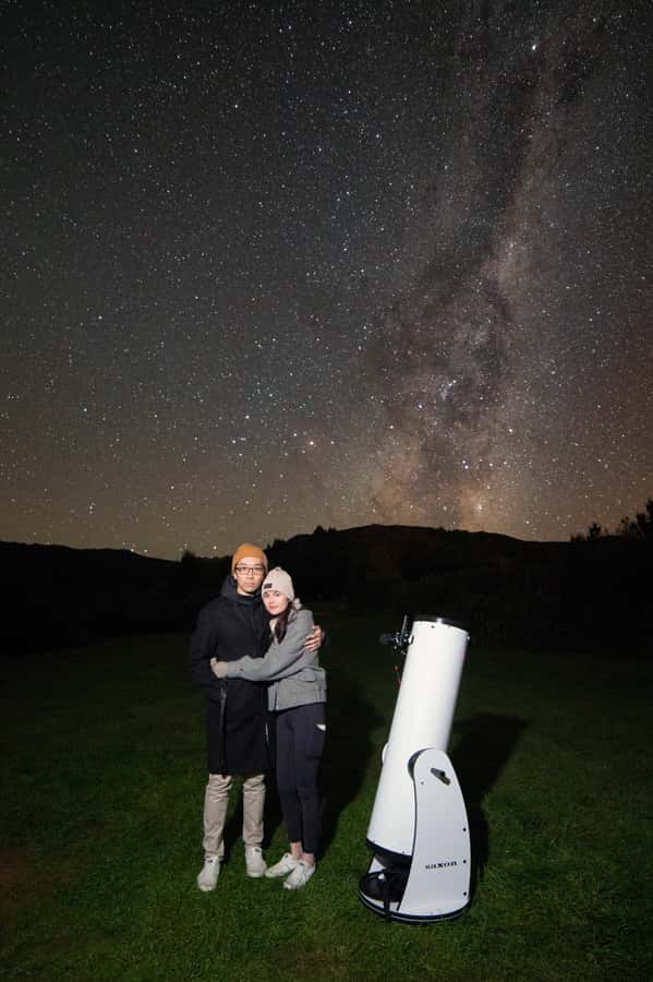 Akaroa: Stargazing Tour with 2 Telescopes & Souvenir Photos - Warm drinks and blankets make a difference