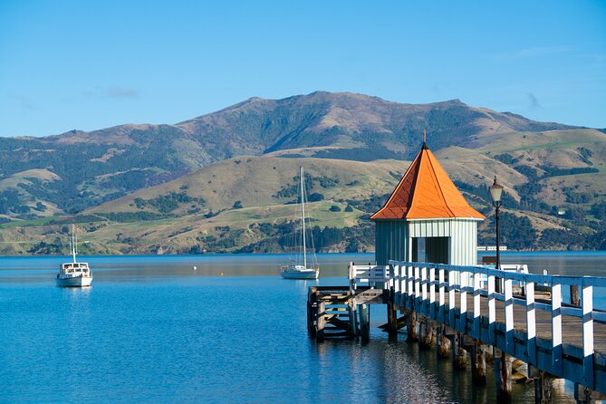 Akaroa with optional dolphin cruise (Small Group Tour) - Little River: a small stop with local character
