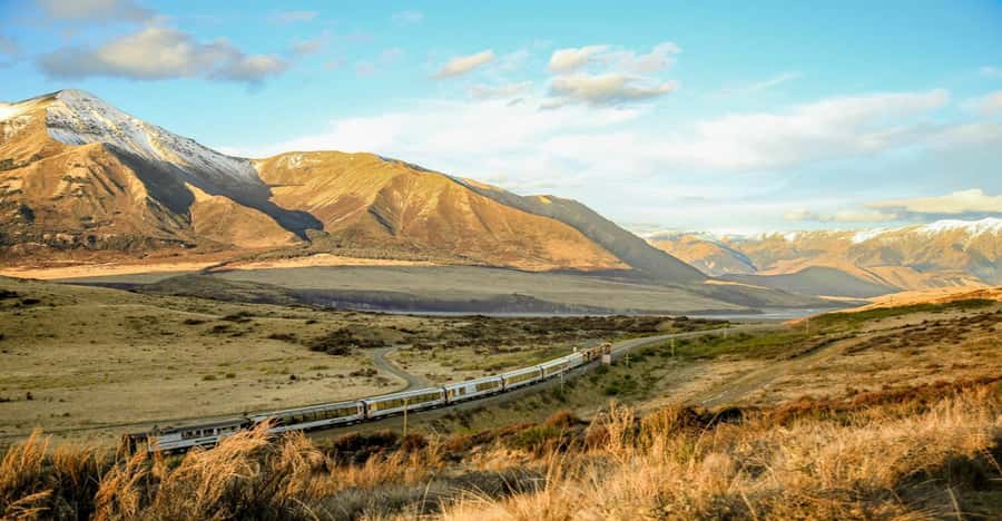 Arthur's Pass: TranzAlpine Train and Castle Hill Day Tour - Why this train and minibus combination works