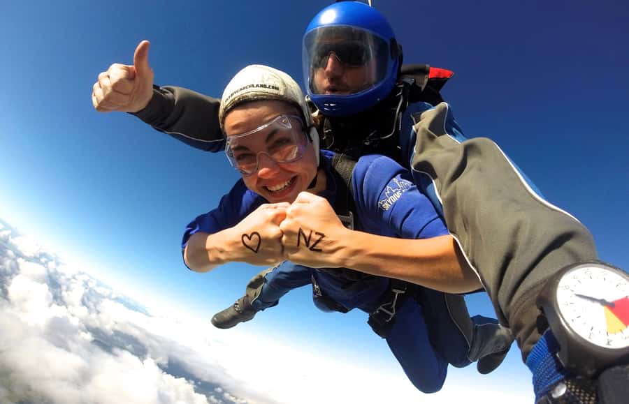 Auckland: 13000, 16000, or 18000-Foot Tandem Skydive - Why this Auckland jump is more than a quick thrill