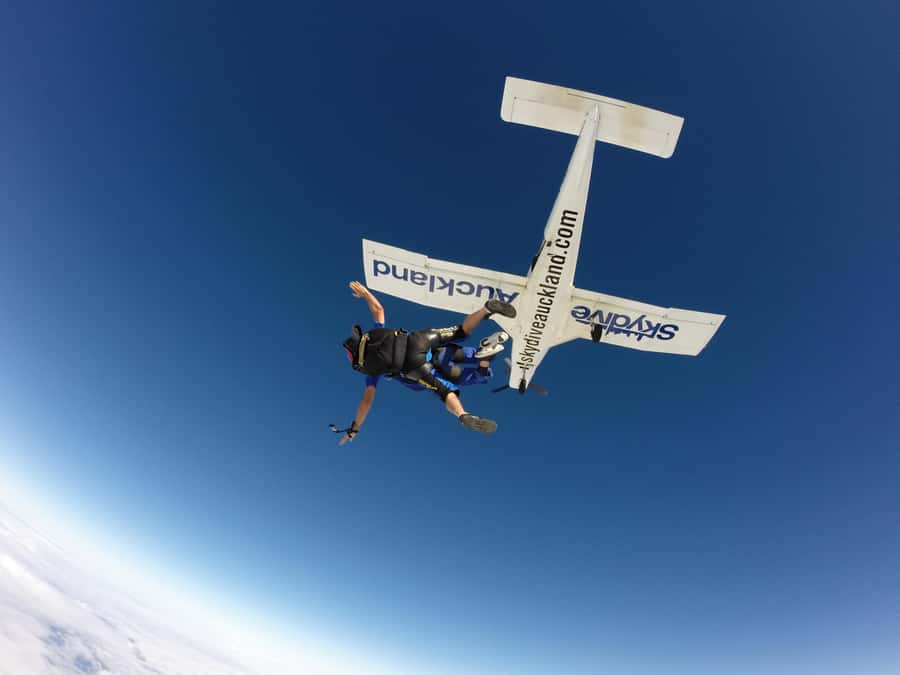 Auckland: 13000, 16000, or 18000-Foot Tandem Skydive - Freefall at up to 200 km/h