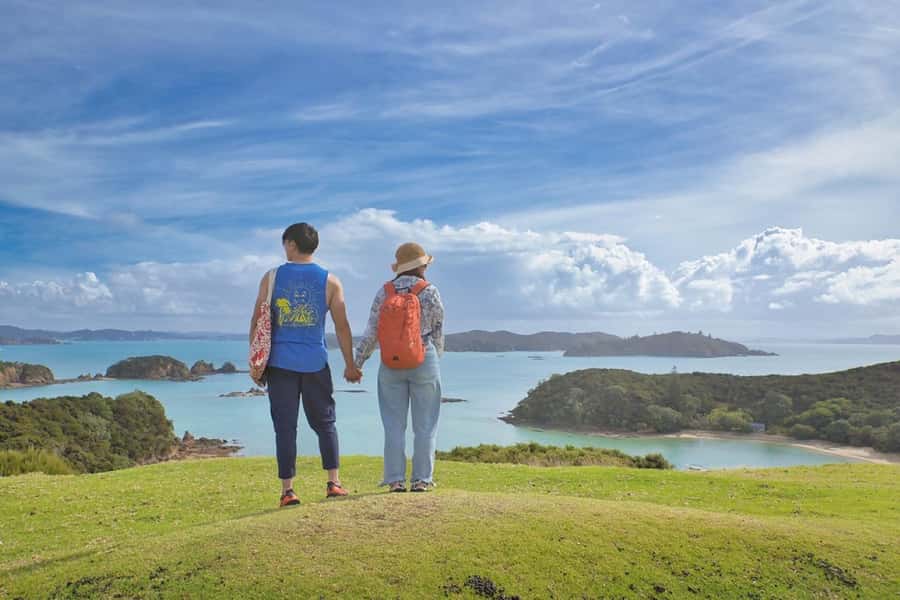 Auckland: 2-Day Bay of Islands Small Group Tour with Cruise - Why this two-day Northland trip works