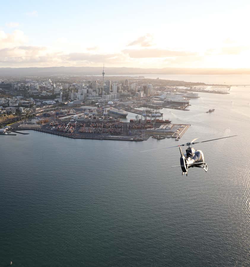 Auckland: 20min Helicopter scenic flight - City & Volcanoes - A 20-Minute View of Auckland’s Volcanic Core