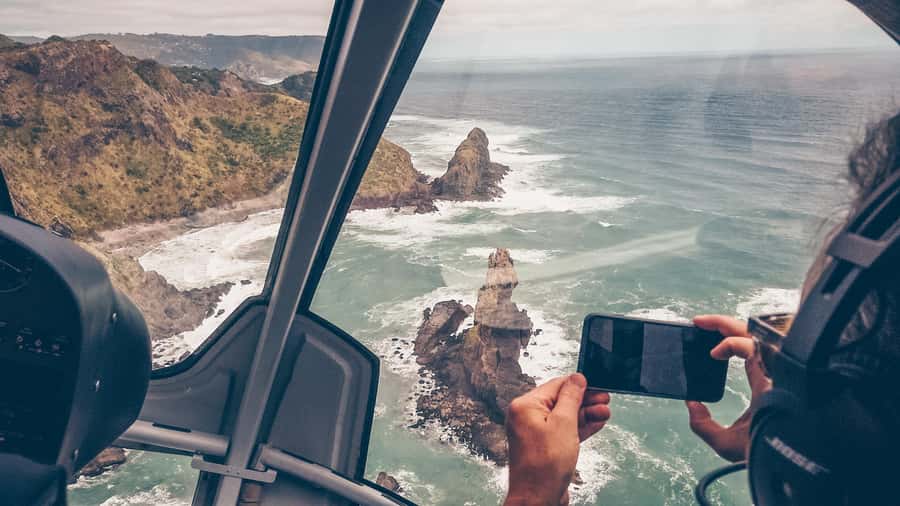 Auckland: 36 min scenic helicopter flight - Coast to Coast - Rangitoto’s volcanic crater