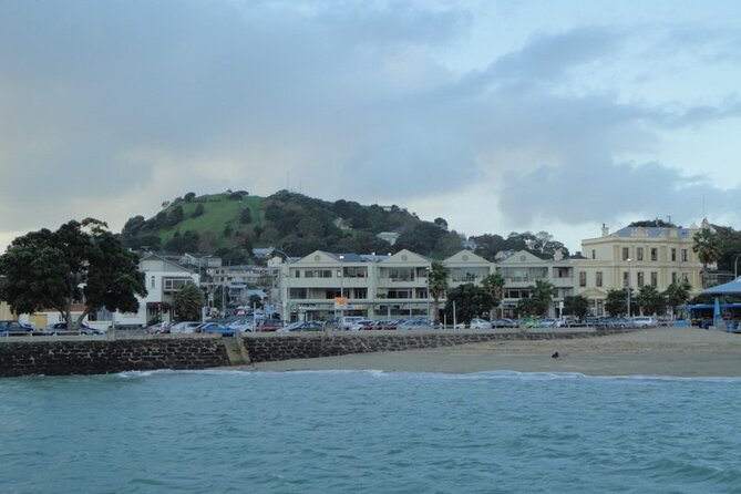 Auckland City Halfday Tour - Devonport: a short visit to Auckland’s seaside village