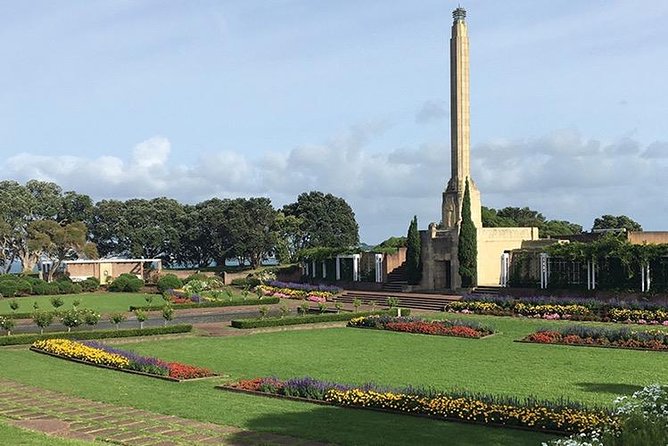 Auckland City Private Tour for Couples. Be chauffeur driven with added extras. - Auckland Domain and the Winter Gardens