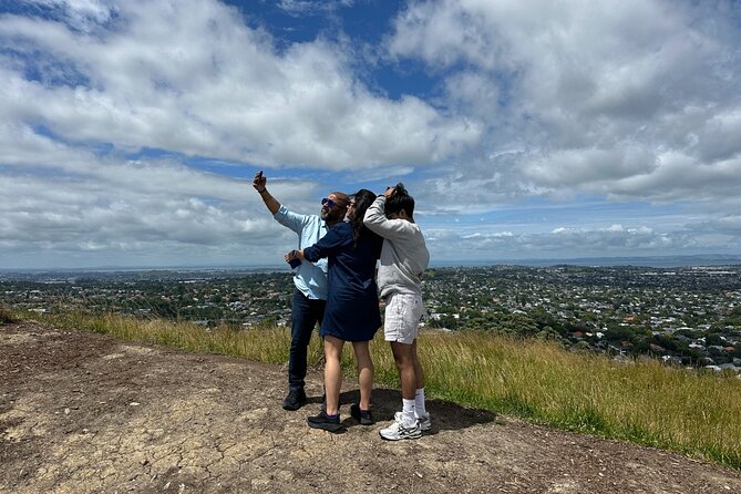 Auckland City Top Sights Half Day Tour - Small Group - Mount Eden, or Maungawhau, for the widest city view