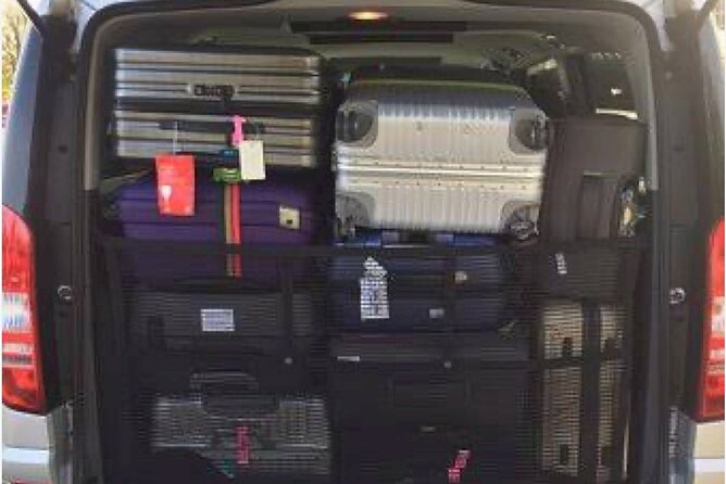 Auckland Downtown Hotel Transfers to/from Cruise Ship in Minivan - What the $42 price really buys you