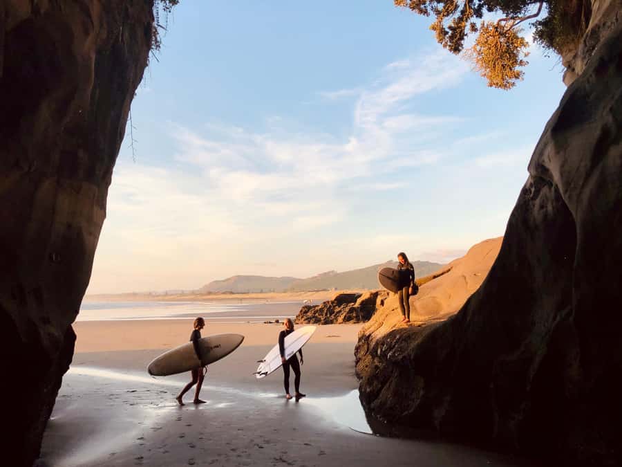 Auckland: Group Surfing Lesson with Muriwai Surf School - Equipment included, preparation still matters