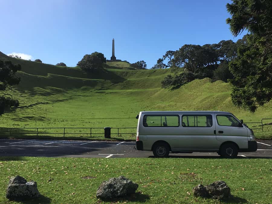 Auckland: Half-Day Auckland Volcanoes Tour - Finishing at Mount Eden