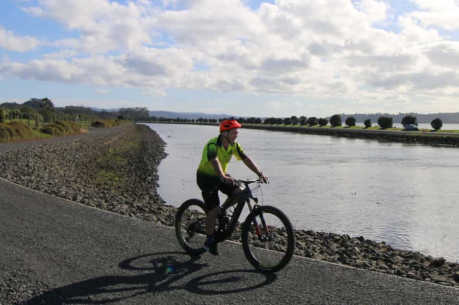 Auckland Half-Day Ebike Tour Excursion - What the ebike changes