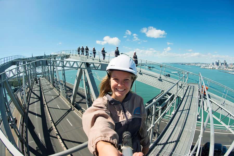 Auckland Harbor Bridge: Bridge Climb - The climb to the 67-metre summit