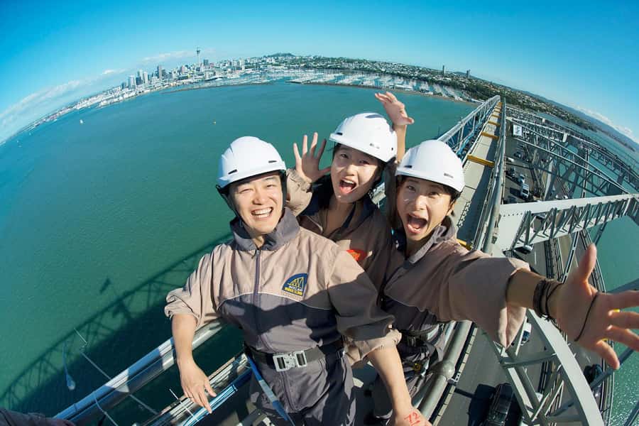 Auckland Harbor Bridge: Bridge Climb - What the safety briefing and gear mean for you