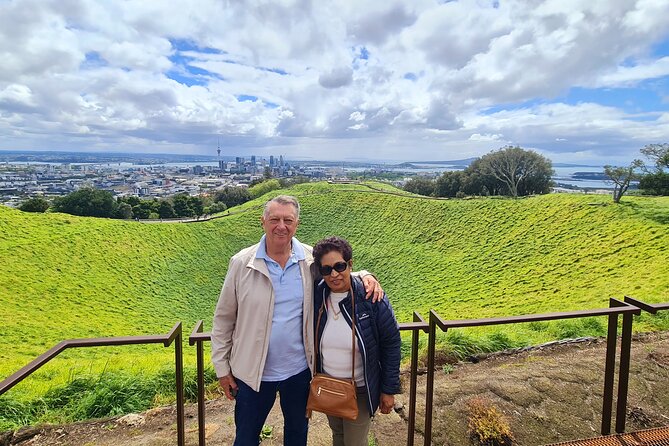 Auckland Hidden Gem Half Day Tour - Mount Eden: Auckland from the highest volcanic cone