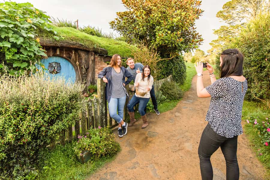 Auckland: Hobbiton Movie Set Tour with Lunch - Why Hobbiton works as more than a photo stop