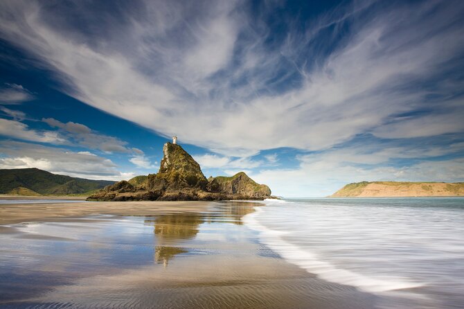 Auckland Maori Tour - Piha Beach and the wild west coast