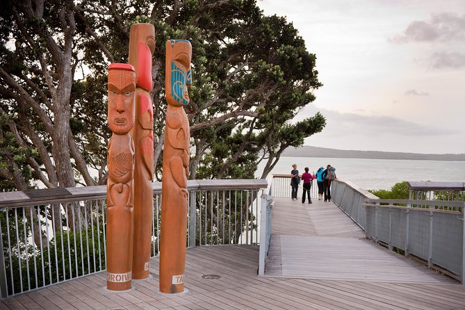 Auckland Maori Tour - Auckland’s harbour, bridges, and volcanic viewpoints