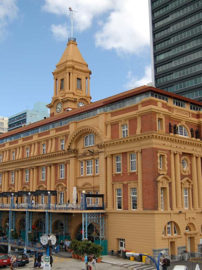 Auckland: Private Walking Tour with a Local - Should you book the Auckland local walk?