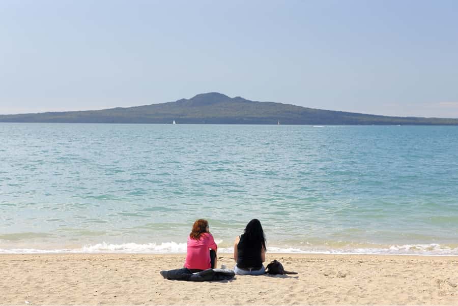 Auckland Scenic Half-Day City Sightseeing Tour - Mission Bay, St Heliers, and Achilles Point