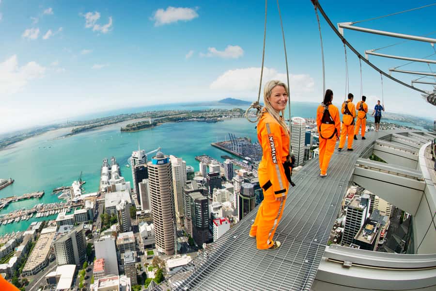 Auckland: Sky Tower SkyWalk - 192m High Edge Walk - Auckland’s Sky Tower, Seen From the Outside