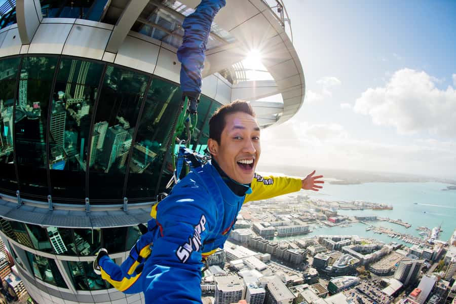 Auckland: SkyJump with Sky Tower Entry Ticket - Why the 192m jump feels different from a normal bungee