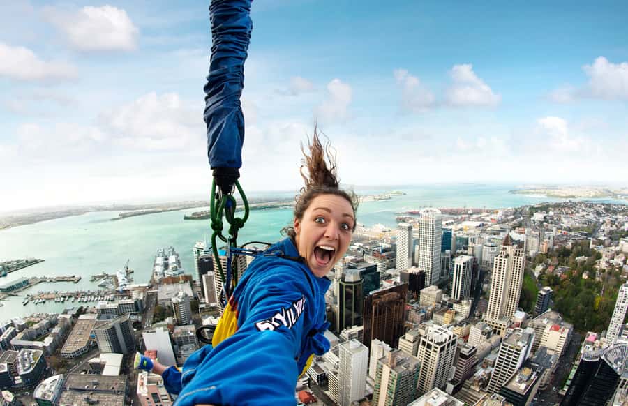 Auckland: SkyJump with Sky Tower Entry Ticket - The safety briefing and the moment of commitment
