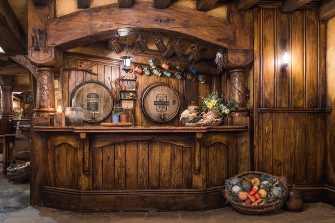 Auckland to Rotorua via Hobbiton Small Group Tour (One Way) - Lake Rotorua, the Government Gardens, and your final stop