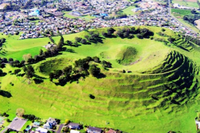 Auckland Urban Māori Experience with Transportation - Auckland culture is lived in the city