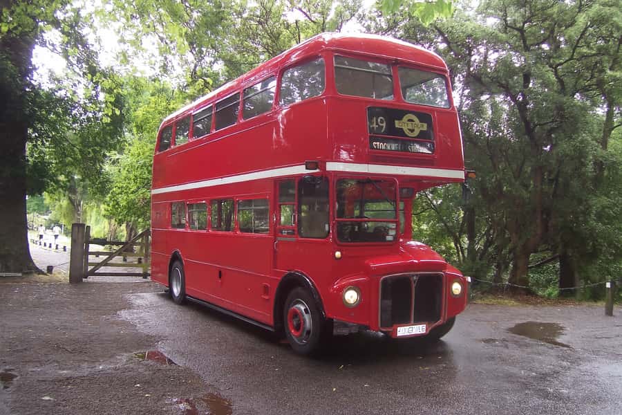 Auckland: Vintage Double-Decker Bus Sightseeing Tour - Key points to know