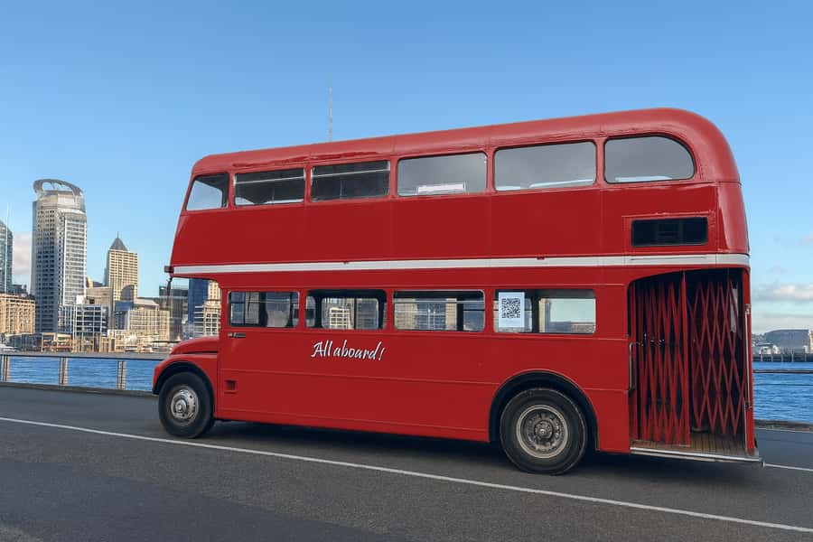 Auckland: Vintage Double-Decker Bus Sightseeing Tour - Why the vintage Routemaster matters