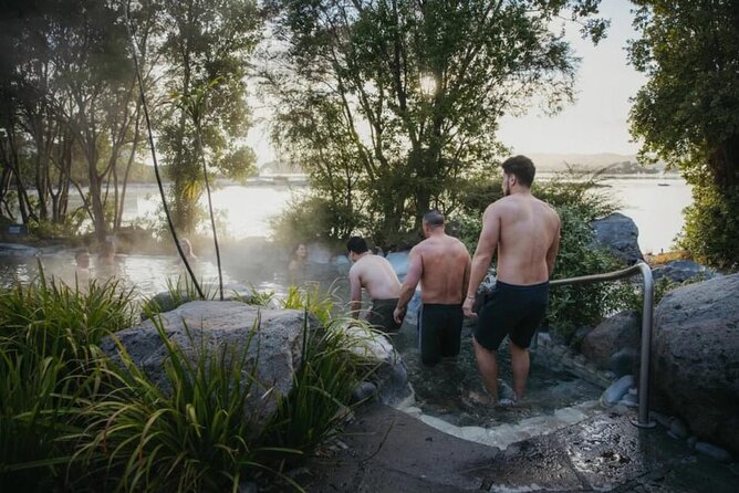 Auckland: Wai-O-Tapu, Polynesian Spa & Maori Haka Day Tour - Two hours at Polynesian Spa and Lake Rotorua