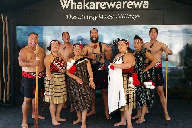 Auckland: Wai-O-Tapu, Polynesian Spa & Maori Haka Day Tour - Group size, guide service, and overall value