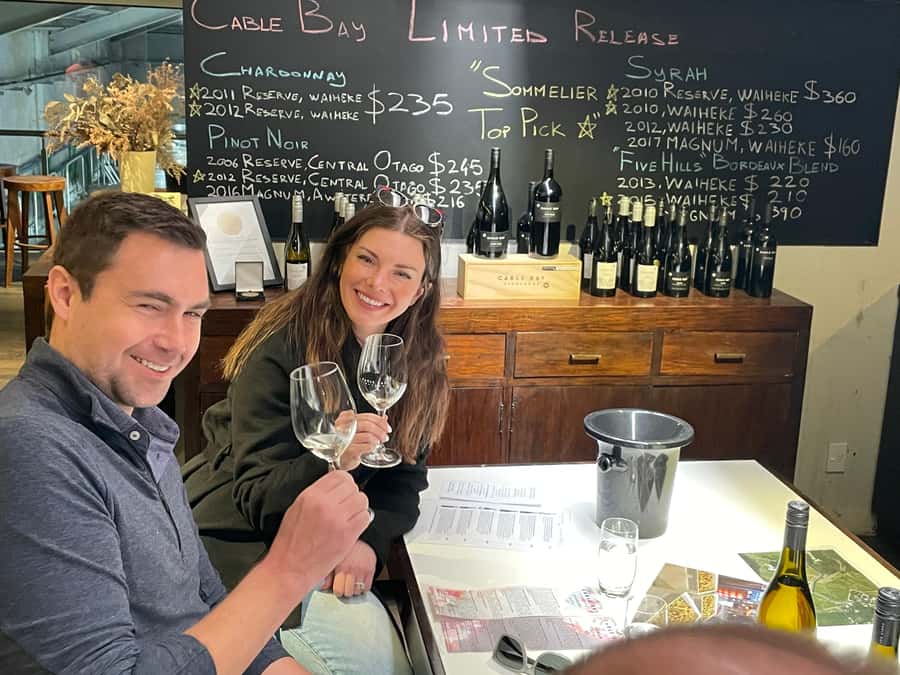 Auckland: Waiheke Island Luxury Experience Private Tour - Three wineries, three chances to taste Waiheke