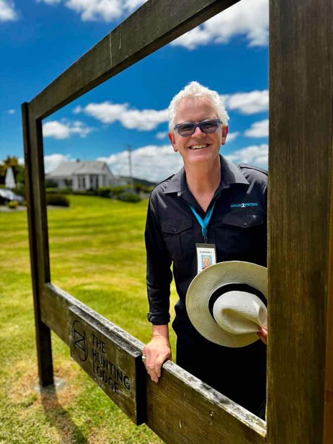 Auckland: Wine region tour with tastings and gourmet lunch - Timing matters more than the listed five minutes