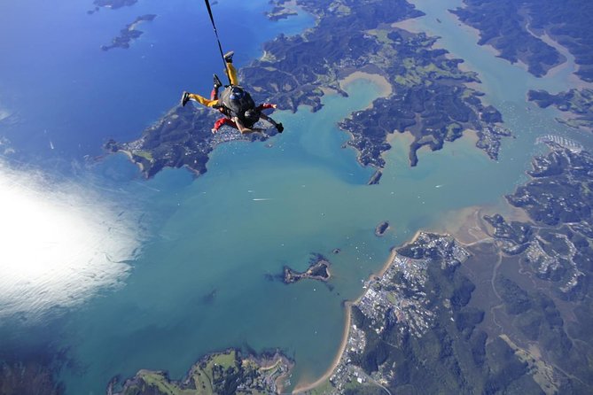 Bay of Islands: 12,000ft Skydive - What a 12,000-foot jump really gives you