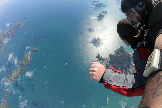 Bay of Islands: 18,000ft Skydive - Meeting the team at Kerikeri