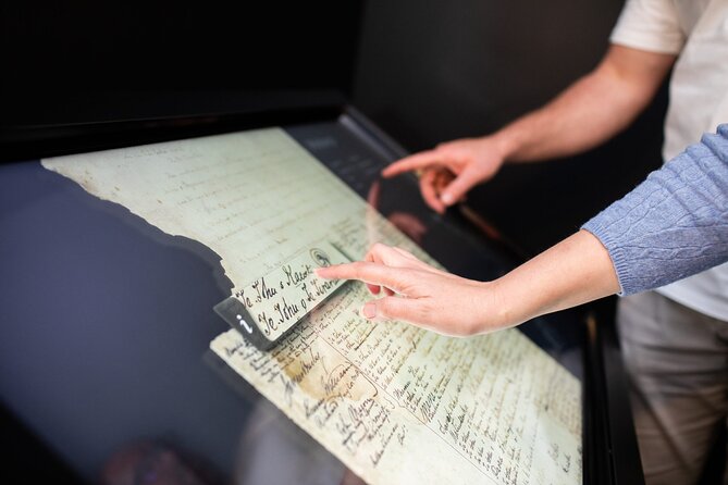 Bay of Islands Heritage Experience from Auckland incl. Waitangi & Russell - Paihia and the ferry to historic Russell