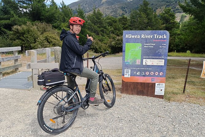 Bike the Wanaka and Hawea Trails - Reaching Wanaka and the return handover