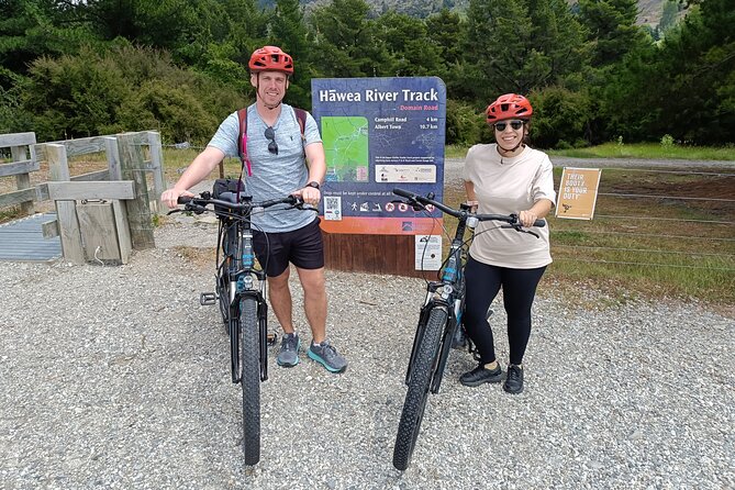 Bike the Wanaka and Hawea Trails - The shuttle from 103 Ardmore Street to Lake Hawea